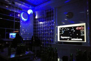 杭州什么地方有酒吧招聘酒水销售员,夜场上班身体多久会垮