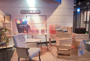 杭州哪里酒吧ktv招聘商务礼仪,是否可以接受调休或者请假？