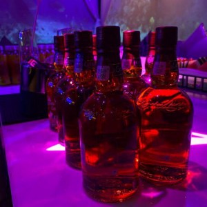 杭州富阳区里山镇附近夜总会招聘包厢气氛租,生意好好上班的