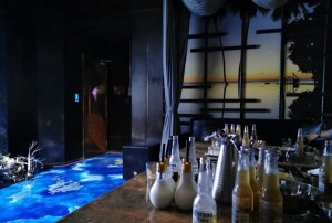 杭州拱墅区武林街道附近ktv招聘商务接待,是当天上班当天发薪吗？