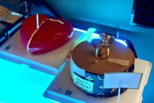 杭州滨江区浦沿街道附近ktv招聘包厢服务员,(不抽台费)