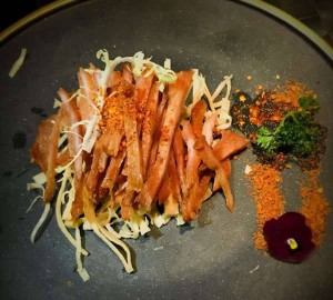 杭州求职新途径：漂流者就业渠道与行业解析