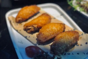 杭州求职热：快递分拣员岗位机遇多