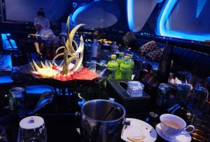 杭州萧山区宁围街道附近酒吧招聘商务礼仪,一个月上几天班