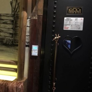 杭州富阳区新桐乡附近酒吧招聘酒水促销员,上班需要喝酒吗？