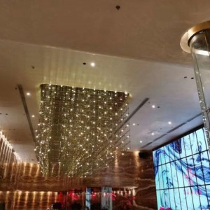 杭州哪家ktv招聘包厢服务员,ktv最容易被选中的穿搭