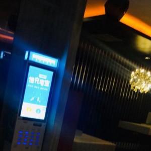 杭州上城区采荷街道附近夜总会招聘包厢服务员,(不需要ID卡)