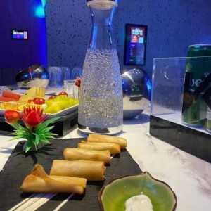 杭州拱墅区和睦街道附近夜场招聘酒水促销员,有没有年龄限制_