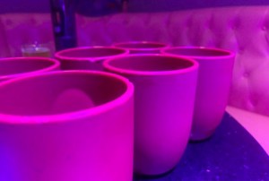 杭州豪华的酒吧ktv招聘包厢服务员,是否需要轮班或者加班？