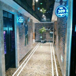 杭州富阳区场口镇附近酒吧招聘包厢服务员,上班轻松的